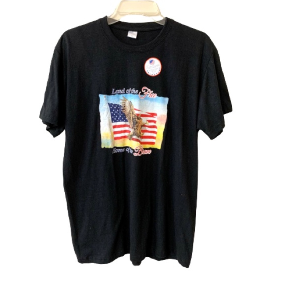 ✨4/$25 Sale✨ Land of the Free Veterans T-shirt Black Large